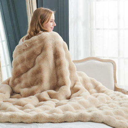 Cozy Bliss Faux Fur Throw Blanket – Plush Beige Sofa Throw