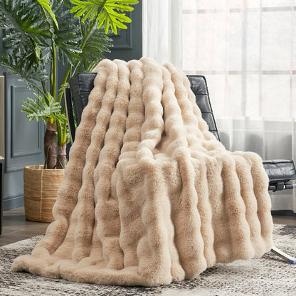 Cozy Bliss Faux Fur Throw Blanket – Plush Beige Sofa Throw